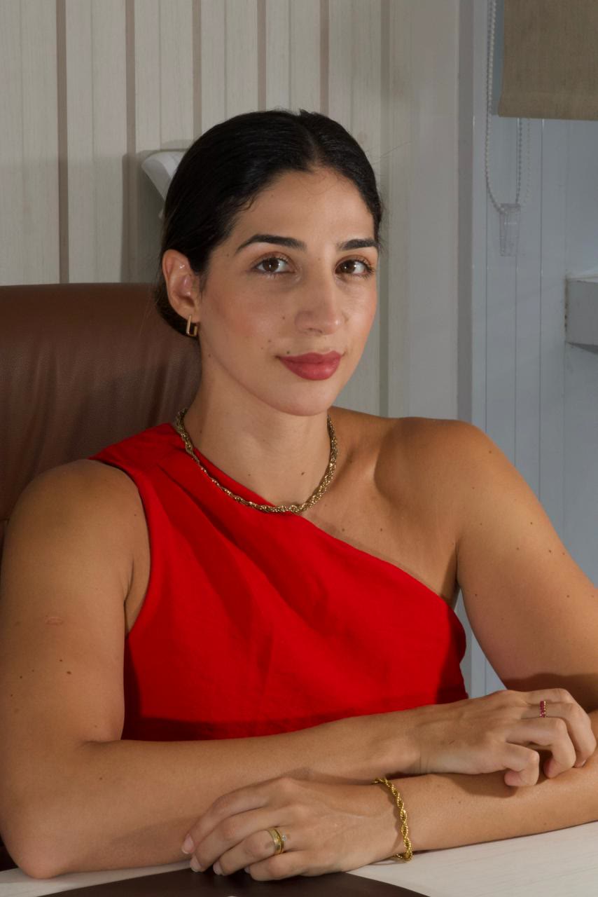 Dra. Alessandra Fernandes